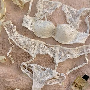 Victoria’s Secret Fashion Show Swarovski White Lingerie Set
